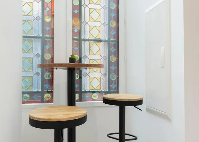 Pharaon - Carmes Metro & Tram A Pied Toulouse